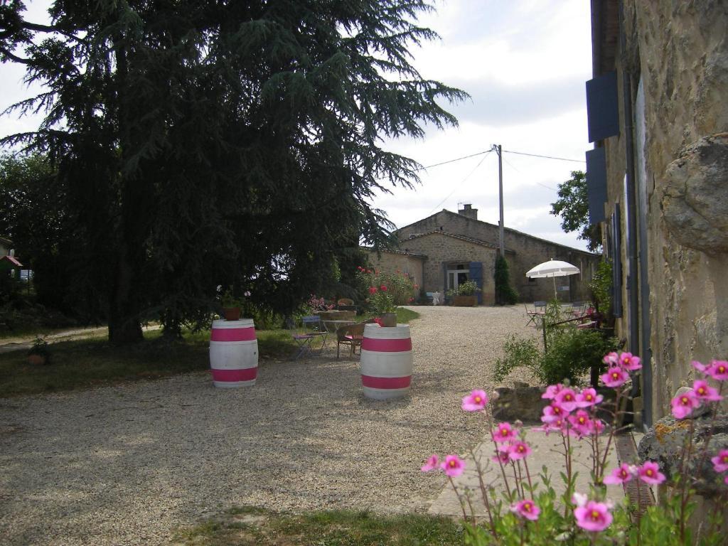 Château de Crécy Acomodação com café da manhã Romagne  Exterior foto